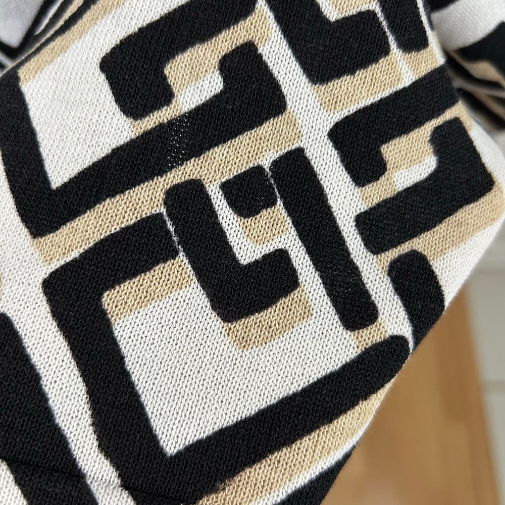 Chicos Tank Sweater Sleeveless Neutral Geo Print Women Black Mature Size XL - Picture 2 of 6